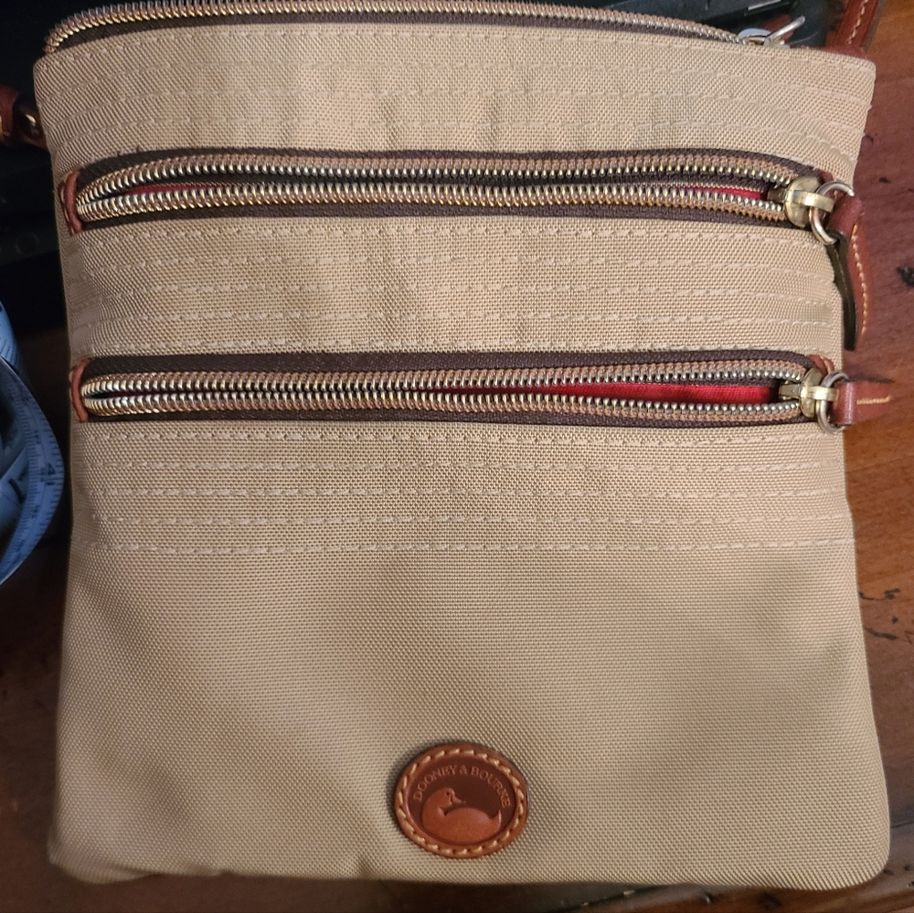 Dooney & Bourke